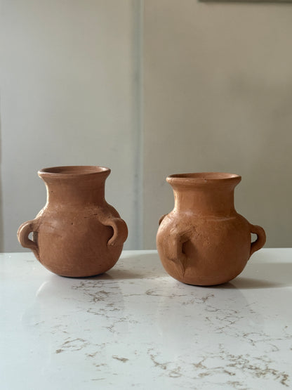 Tri Handle Terracotta Handmade Sculpted Pot by León Artesanias