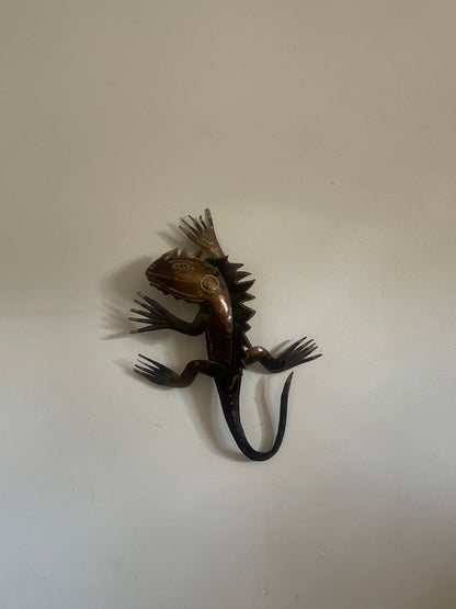 Pair of Sculpted Metal Wall Scrawling Lizards with Painted Brass Details