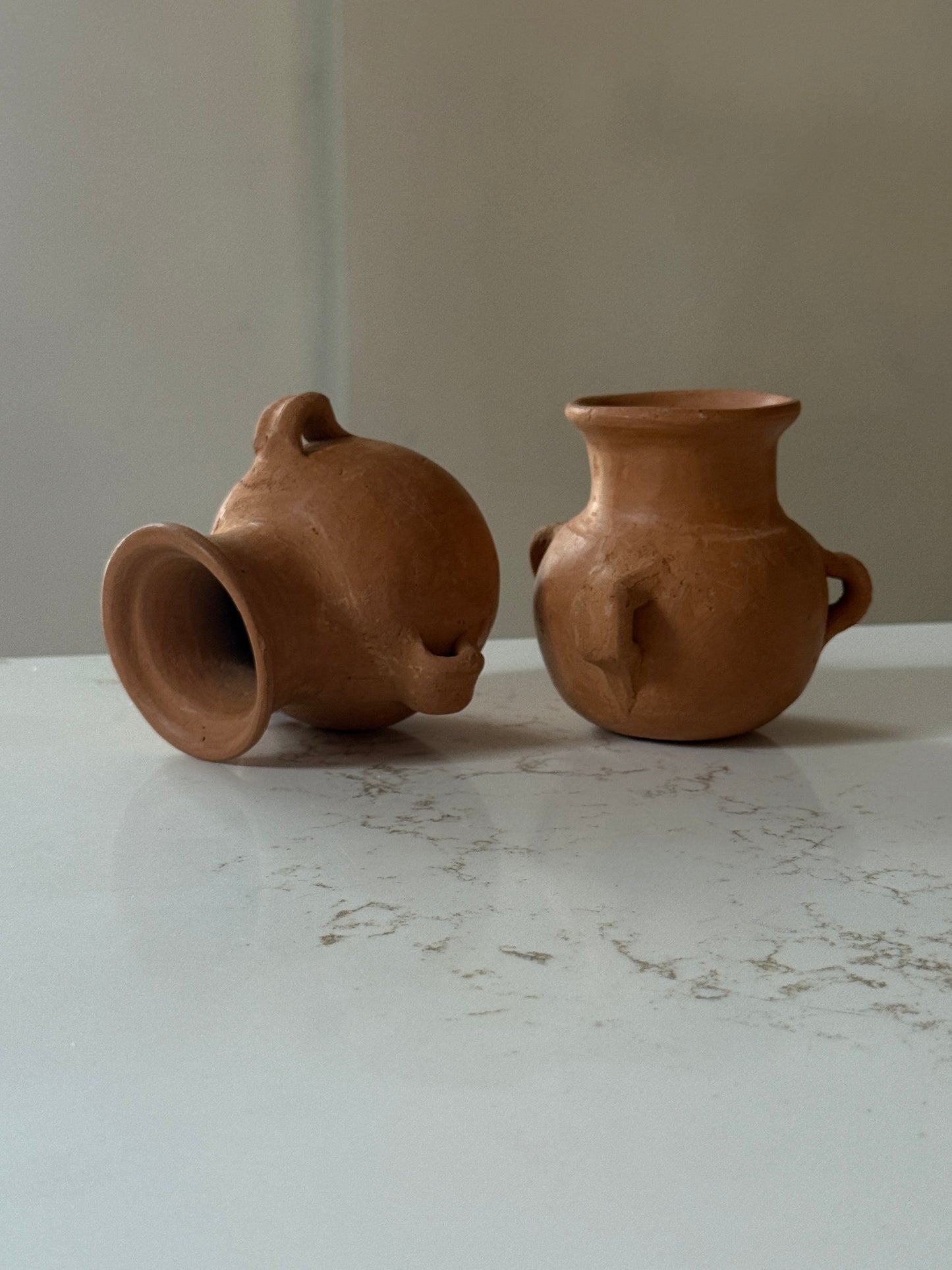 Tri Handle Terracotta Handmade Sculpted Pot by León Artesanias