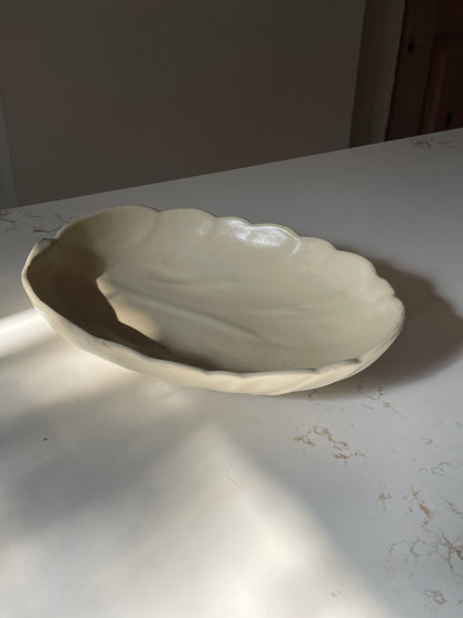 Tri-footed Cream Ceramic Leaf Bowl with Scalloped Edges
