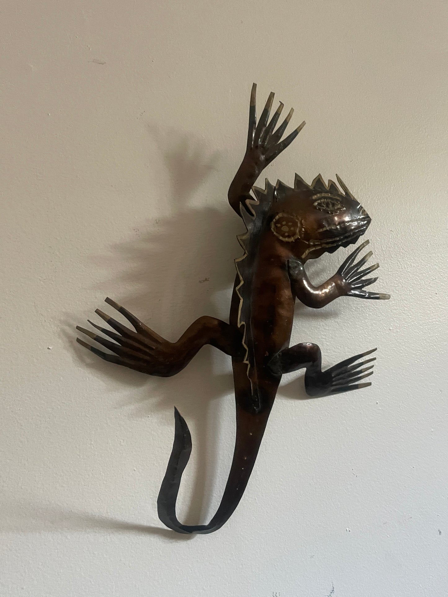 Pair of Sculpted Metal Wall Scrawling Lizards with Painted Brass Details