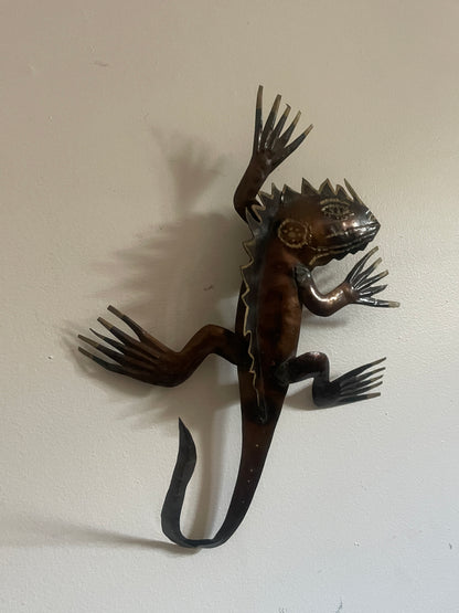 Pair of Sculpted Metal Wall Scrawling Lizards with Painted Brass Details