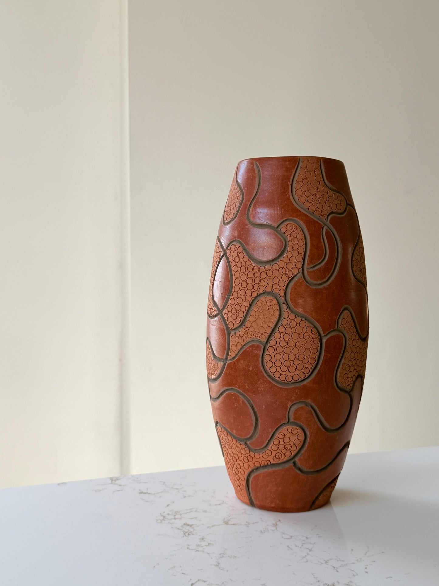 Handcrafted Terracotta Dual Textured Puzzled Plains Vase