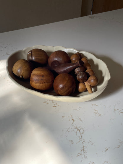 Tri-footed Cream Ceramic Leaf Bowl with Scalloped Edges