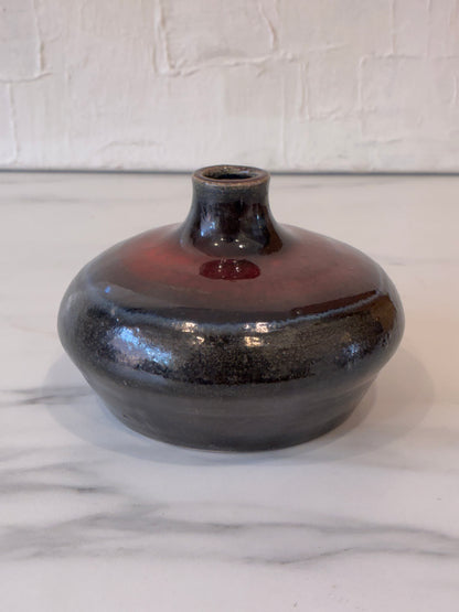 Pomegranate Glazed Tapered Mouth Ceramic Budvase