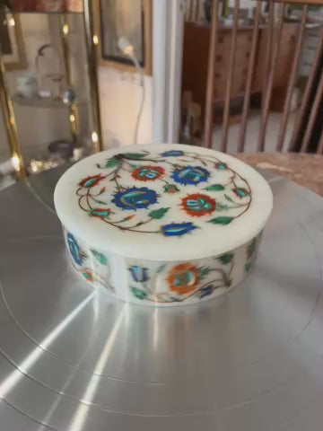 Vintage Handcrafted White Marble with Precious Stone and Mother of Pearl Box