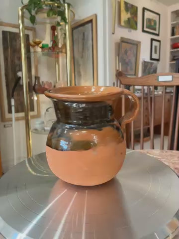 Handcrafted Red Clay with Green Brien Glaze by León Artesentas