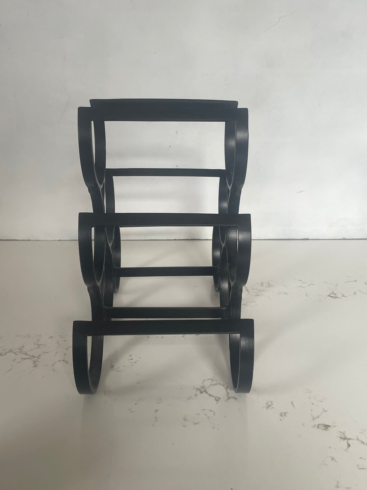 Minimalist Black Welded Iron 6 Bottle Wine Rack