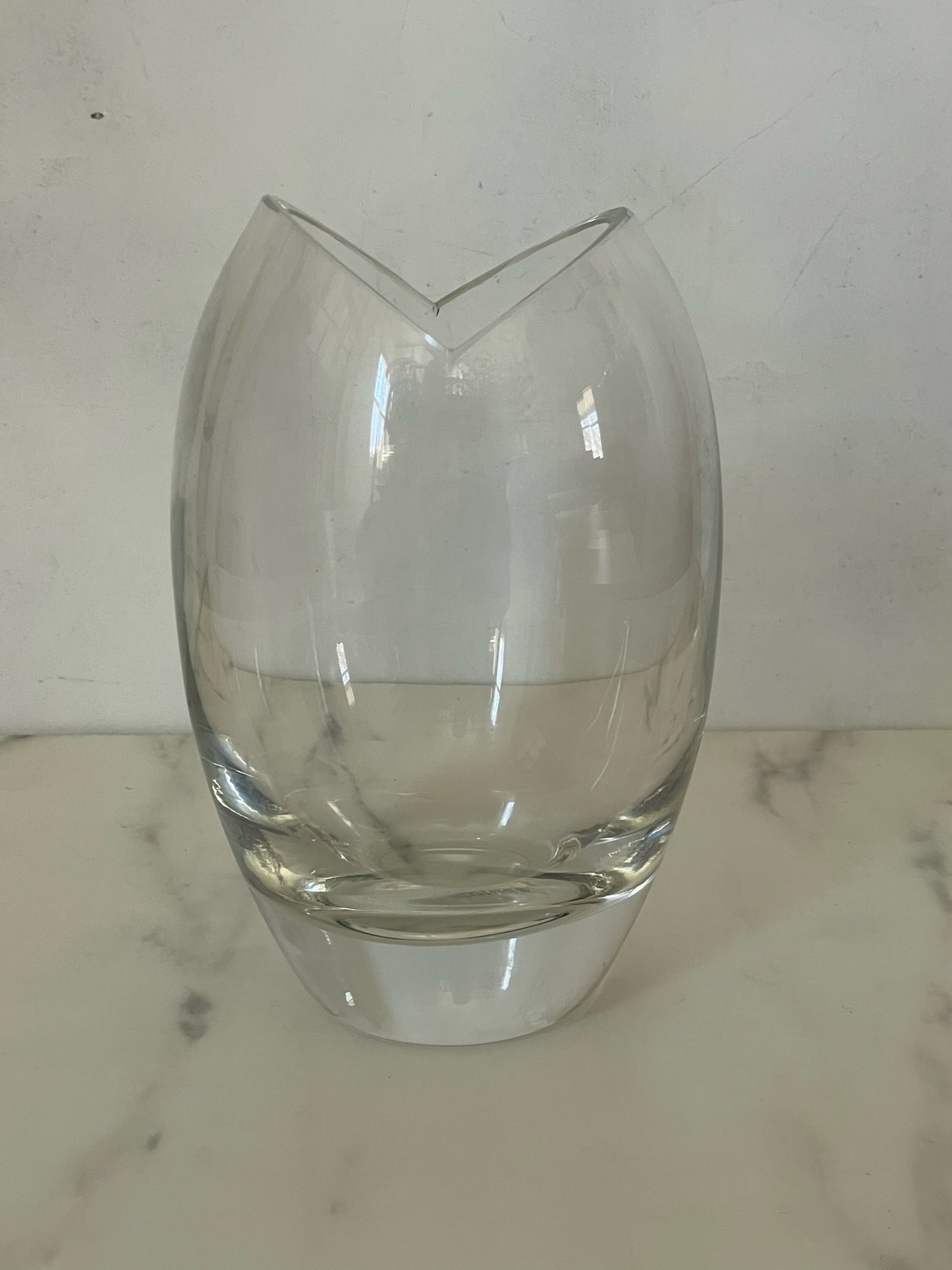 Polish Tarnow Tulip Glass-blown Vase